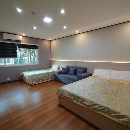 Emmaus Condotel Angeles Bagian luar foto